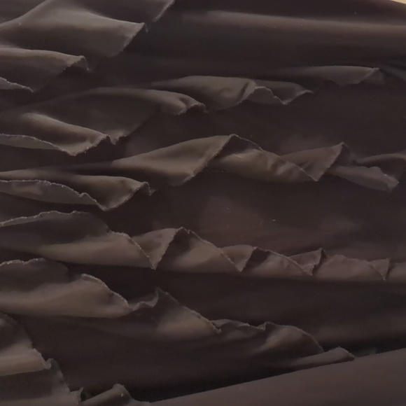 Ruffled top - Picture 2 of 2